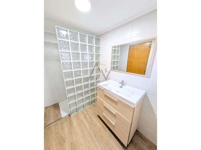 2 camera da letto Finca/Casa di Campagna in vendita in Monovar / Monover con garage - 88.000 € (Rif: 9788323)