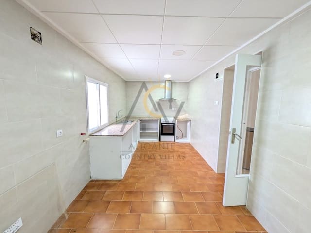 2 soveværelse Finca/Landehus til salg i Monóvar / Monóver med garage - € 88.000 (Ref: 9788323)