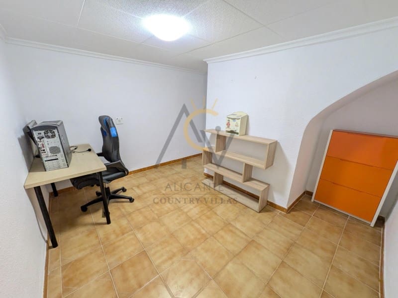 2 camera da letto Finca/Casa di Campagna in vendita in Monovar / Monover con garage - 88.000 € (Rif: 9788323)