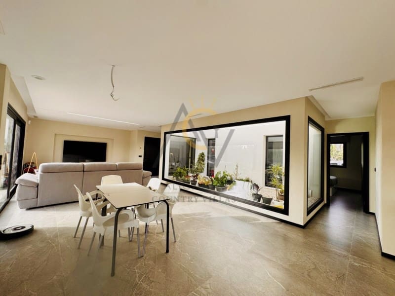 3 soverom Villa til salgs i Aspe med garasje - € 559 995 (Ref: 9808084)