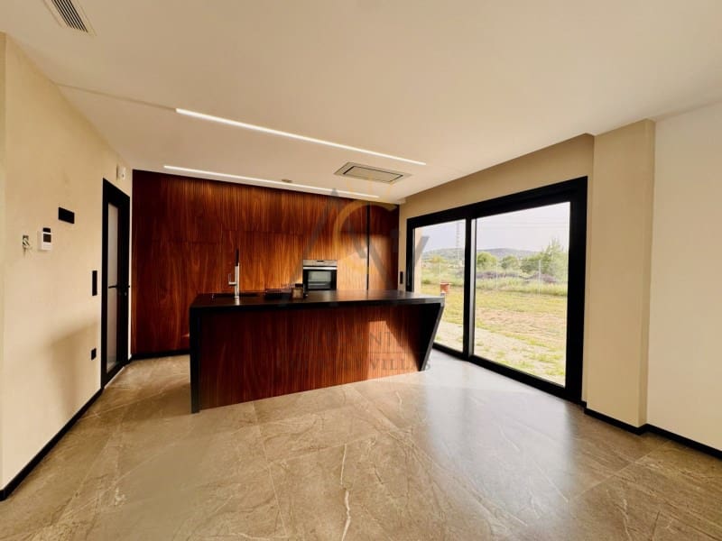 3 soverom Villa til salgs i Aspe med garasje - € 559 995 (Ref: 9808084)