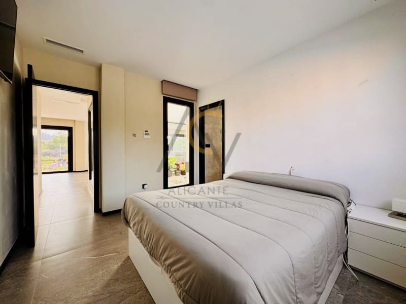 3 soverom Villa til salgs i Aspe med garasje - € 559 995 (Ref: 9808084)
