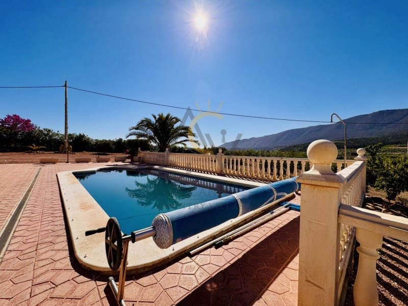 3 chambre Villa/Maison à vendre à La Romana avec piscine - 349 995 € (Ref: 9808085)