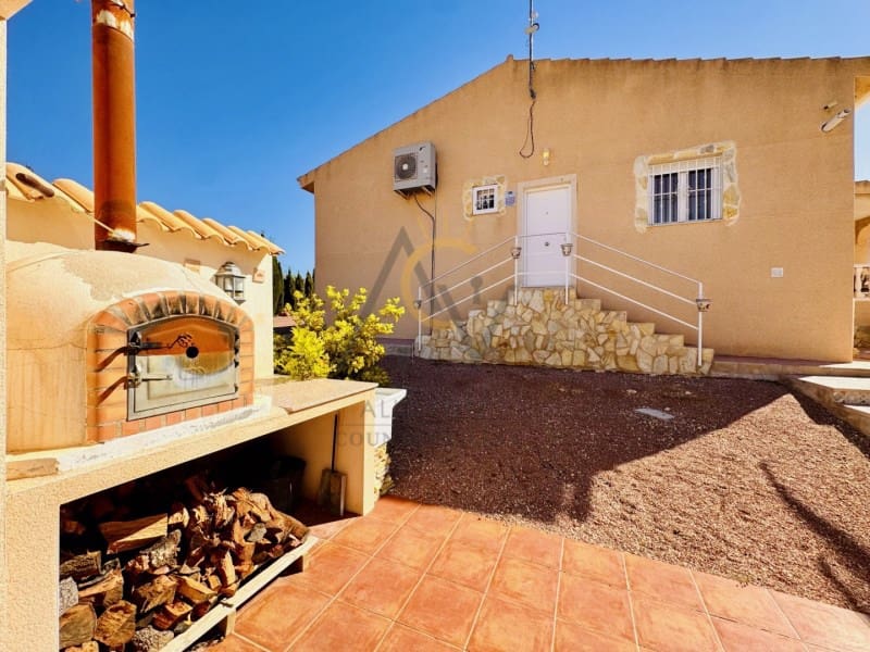 3 chambre Villa/Maison à vendre à La Romana avec piscine - 349 995 € (Ref: 9808085)