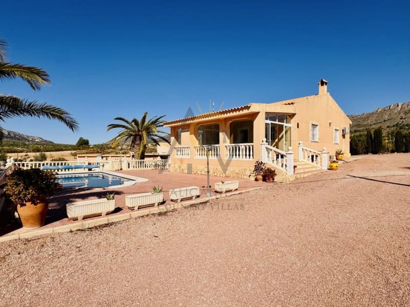 3 chambre Villa/Maison à vendre à La Romana avec piscine - 349 995 € (Ref: 9808085)