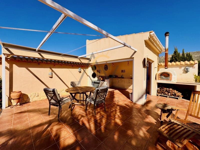 3 chambre Villa/Maison à vendre à La Romana avec piscine - 349 995 € (Ref: 9808085)