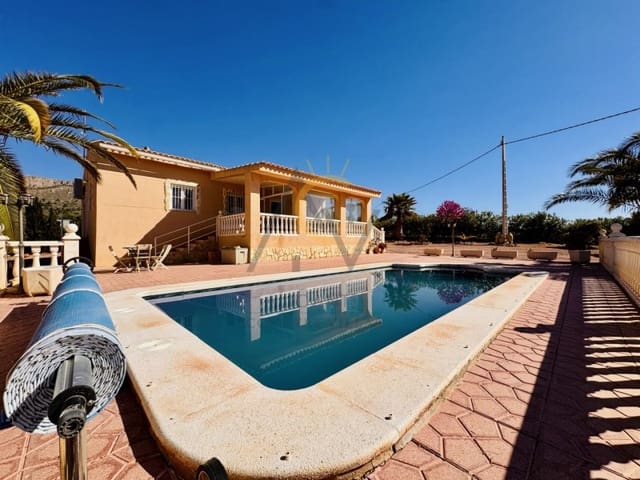 3 chambre Villa/Maison à vendre à La Romana avec piscine - 349 995 € (Ref: 9808085)