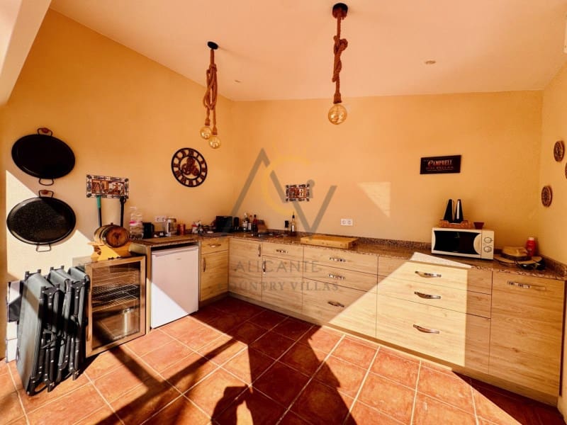 3 chambre Villa/Maison à vendre à La Romana avec piscine - 349 995 € (Ref: 9808085)