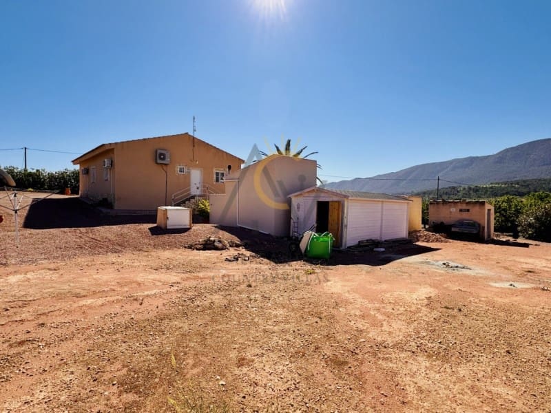 3 chambre Villa/Maison à vendre à La Romana avec piscine - 349 995 € (Ref: 9808085)