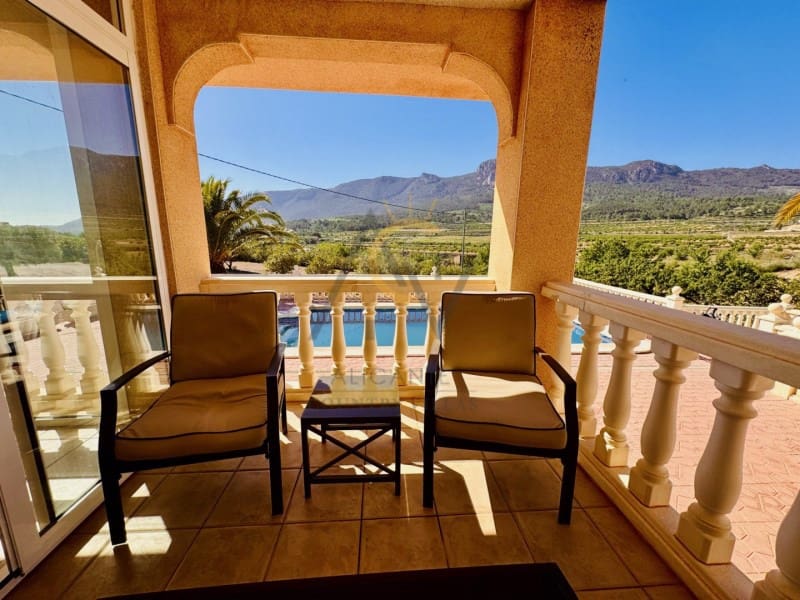 3 chambre Villa/Maison à vendre à La Romana avec piscine - 349 995 € (Ref: 9808085)