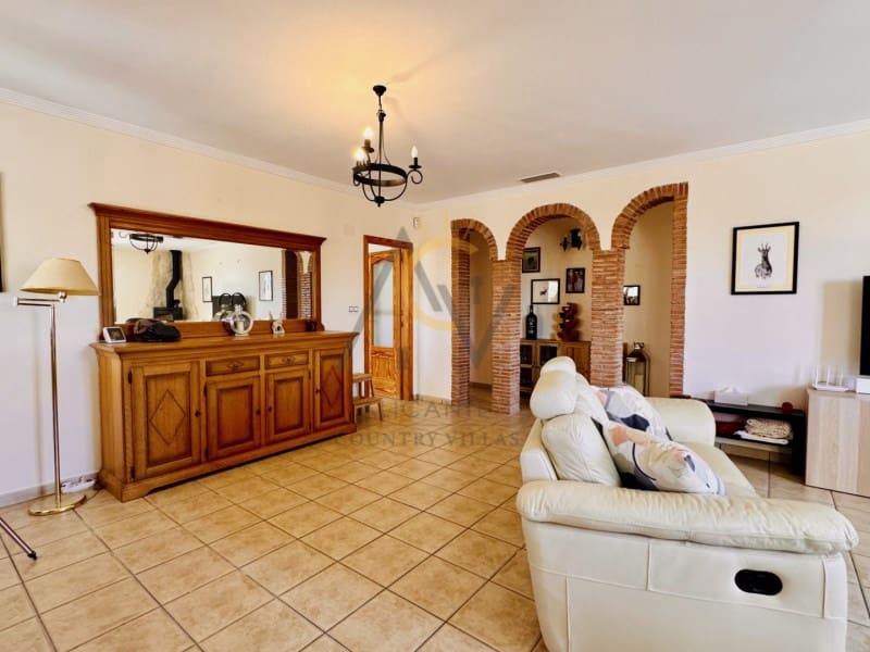 3 chambre Villa/Maison à vendre à La Romana avec piscine - 349 995 € (Ref: 9808085)