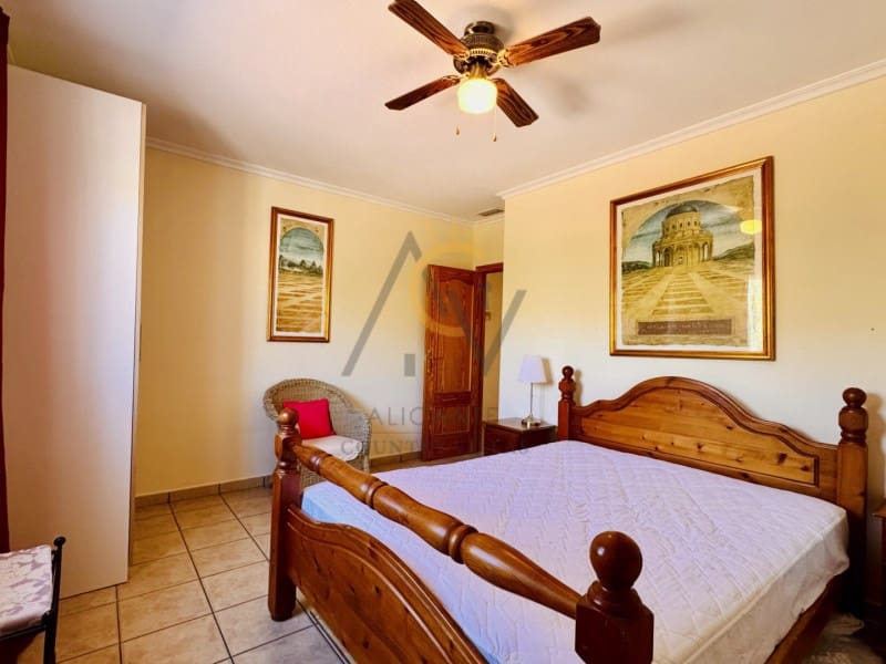 3 chambre Villa/Maison à vendre à La Romana avec piscine - 349 995 € (Ref: 9808085)