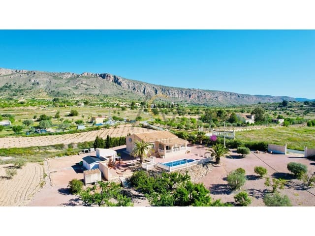 3 chambre Villa/Maison à vendre à La Romana avec piscine - 349 995 € (Ref: 9808085)