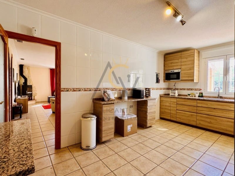 3 chambre Villa/Maison à vendre à La Romana avec piscine - 349 995 € (Ref: 9808085)