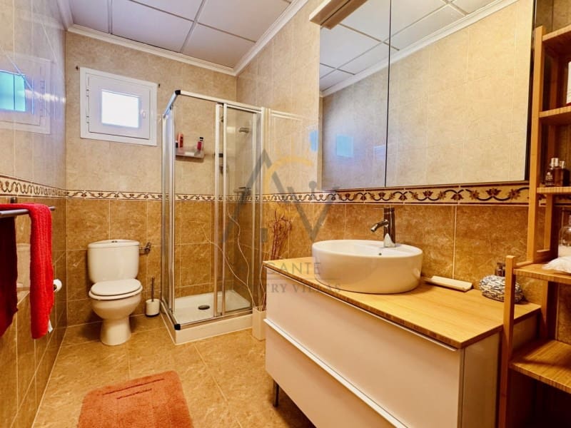 3 chambre Villa/Maison à vendre à La Romana avec piscine - 349 995 € (Ref: 9808085)