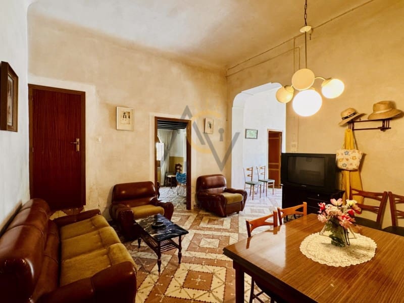 3 sovrum Finca/Hus på landet till salu i La Romana - 179 995 € (Ref: 9855353)