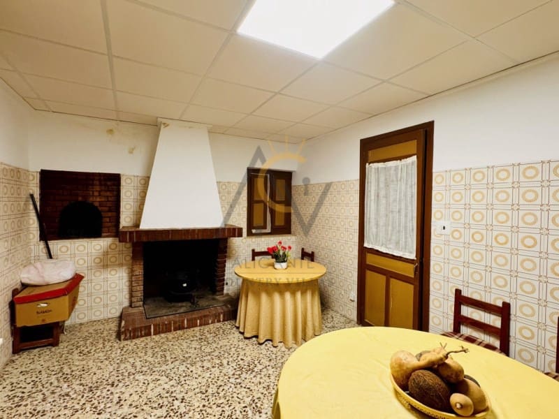 3 sovrum Finca/Hus på landet till salu i La Romana - 179 995 € (Ref: 9855353)