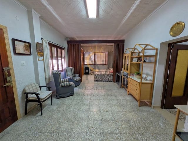 5 slaapkamer Huis te koop in Monóvar / Monóver met garage - € 243.500 (Ref: 9892471)