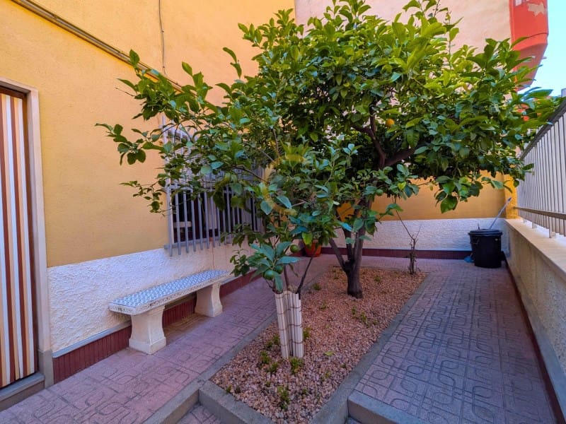 5 slaapkamer Huis te koop in Monovar / Monover met garage - € 243.500 (Ref: 9892471)