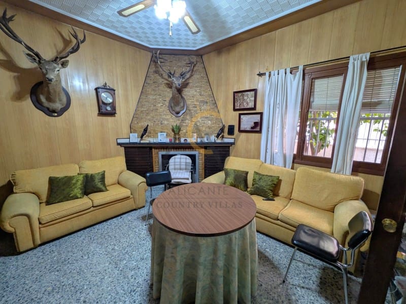 5 slaapkamer Huis te koop in Monovar / Monover met garage - € 243.500 (Ref: 9892471)