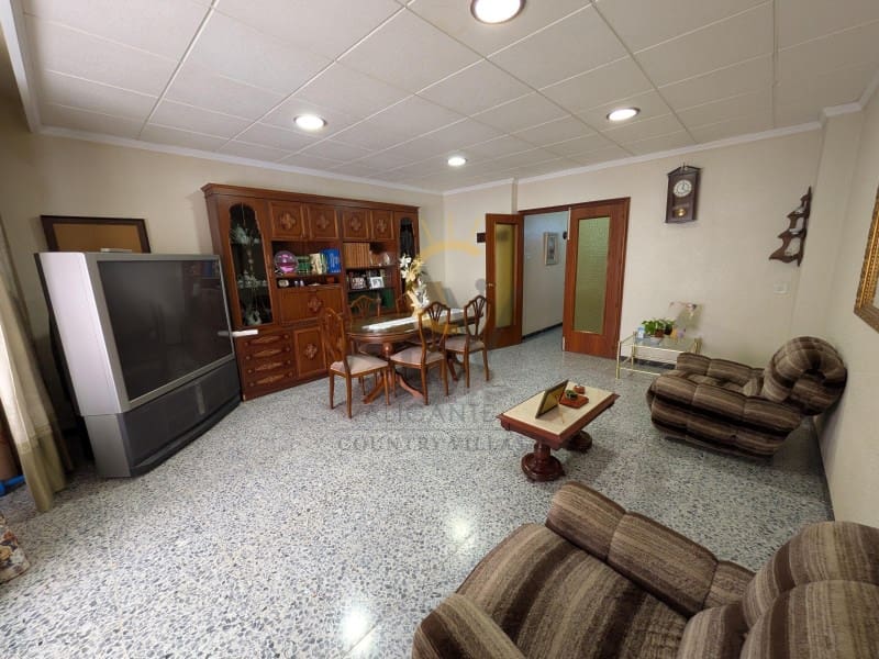 5 slaapkamer Huis te koop in Monovar / Monover met garage - € 243.500 (Ref: 9892471)