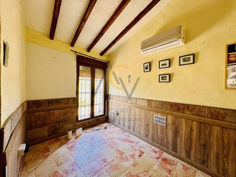 5 quarto Quinta/Casa Rural para venda em La Romana - 339 995 € (Ref: 9915971)