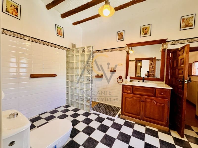 5 quarto Quinta/Casa Rural para venda em La Romana - 339 995 € (Ref: 9915971)