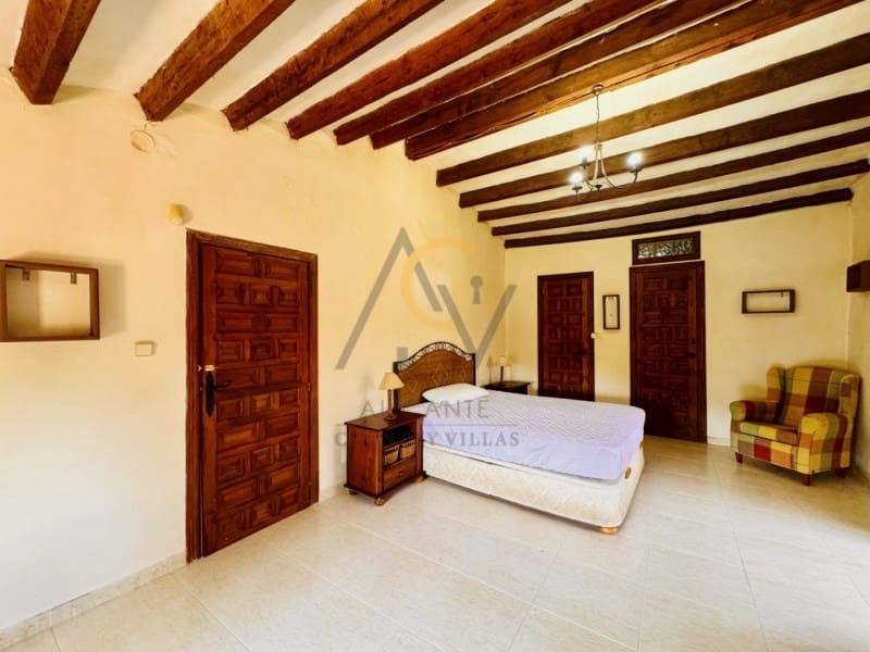 5 quarto Quinta/Casa Rural para venda em La Romana - 339 995 € (Ref: 9915971)