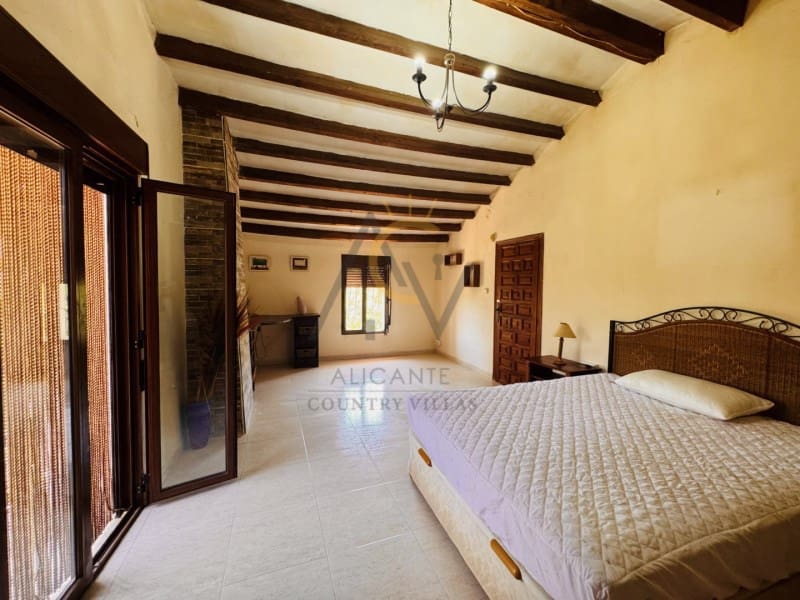 5 quarto Quinta/Casa Rural para venda em La Romana - 339 995 € (Ref: 9915971)