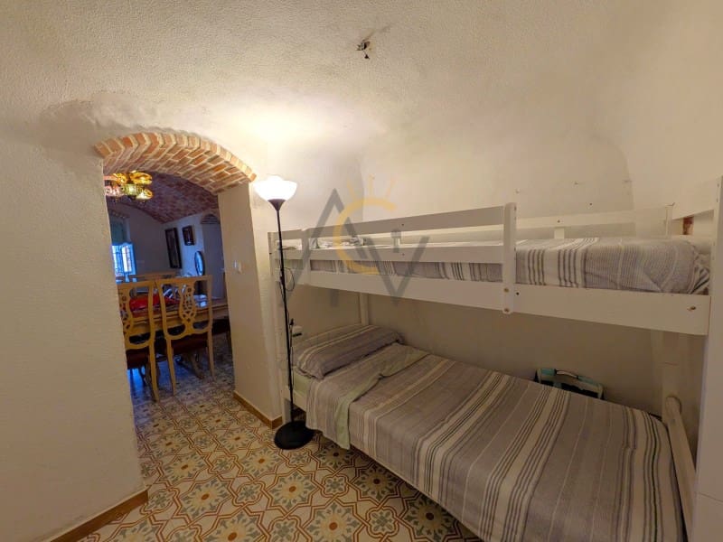 2 makuuhuone Luolatalo myytävänä paikassa L'Alguena / Alguenya mukana 
autotalli - 159 990 € (Ref: 9927076)