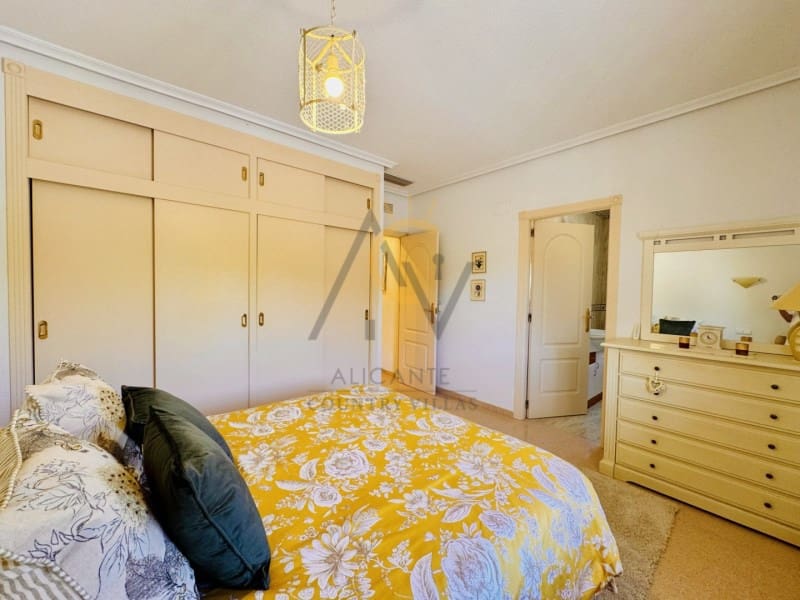 6 soveværelse Villa til salg i Aspe med swimmingpool garage - € 650.000 (Ref: 9942051)