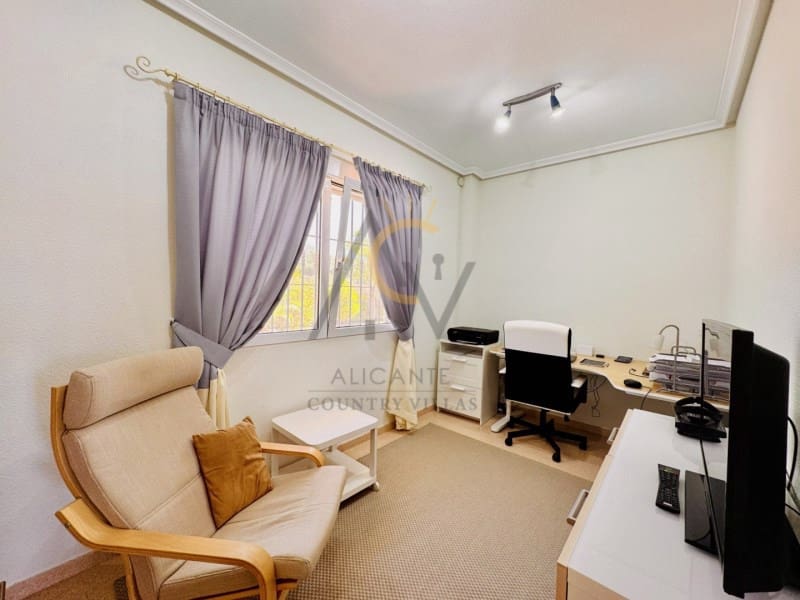 6 soveværelse Villa til salg i Aspe med swimmingpool garage - € 650.000 (Ref: 9942051)