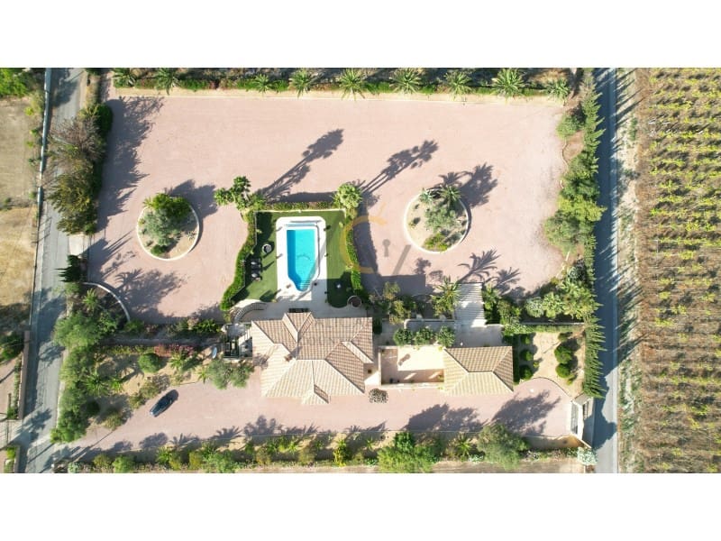 6 soveværelse Villa til salg i Aspe med swimmingpool garage - € 650.000 (Ref: 9942051)