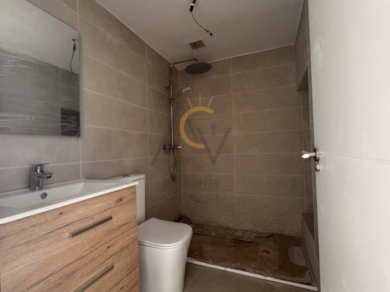 Casa de 3 habitaciones en Pinoso en venta - 127.995 € (Ref: 9952355)