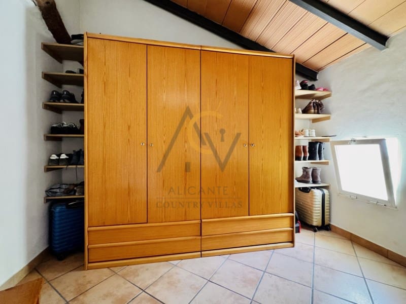 4 slaapkamer Finca/Landhuis te koop in Aspe met zwembad - € 369.000 (Ref: 9970337)