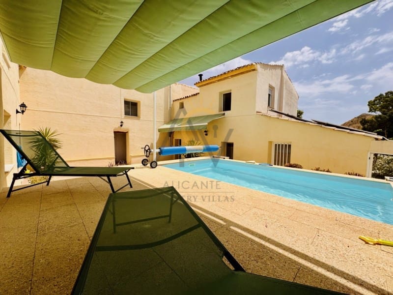 4 slaapkamer Finca/Landhuis te koop in Aspe met zwembad - € 369.000 (Ref: 9970337)