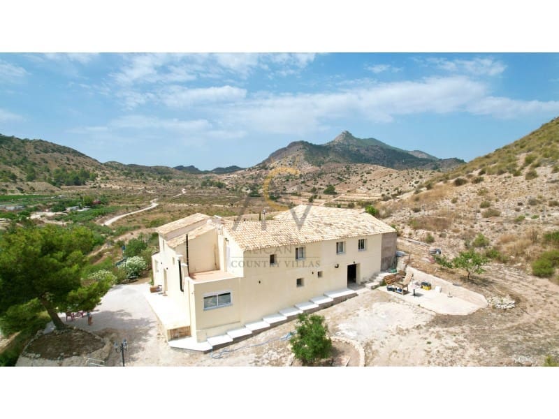 4 slaapkamer Finca/Landhuis te koop in Aspe met zwembad - € 369.000 (Ref: 9970337)