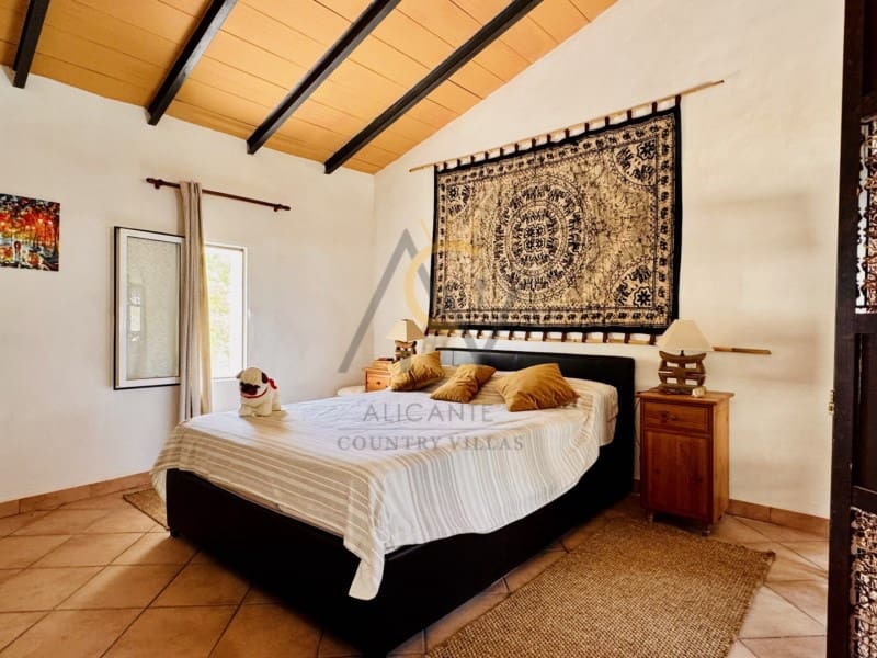 4 slaapkamer Finca/Landhuis te koop in Aspe met zwembad - € 369.000 (Ref: 9970337)