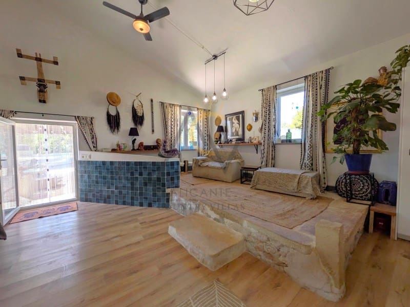 4 bedroom Finca/Country House for sale in La Romana with pool - € 299,995 (Ref: 9973050)