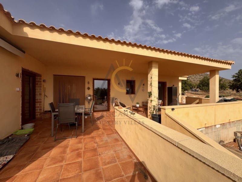 6 sovrum Villa till salu i Hondon de las Nieves - 695 000 € (Ref: 9975050)