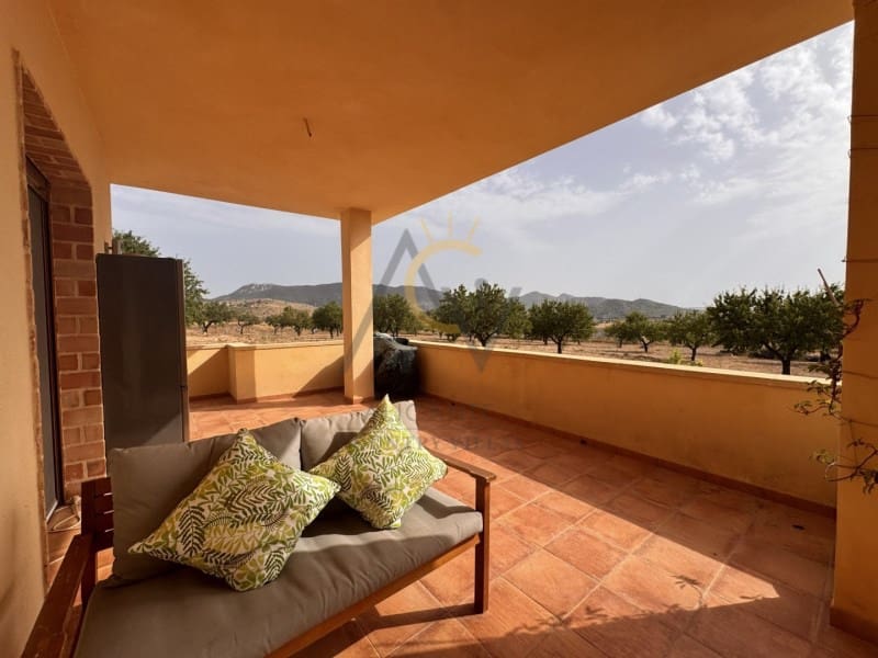 6 sovrum Villa till salu i Hondon de las Nieves - 695 000 € (Ref: 9975050)