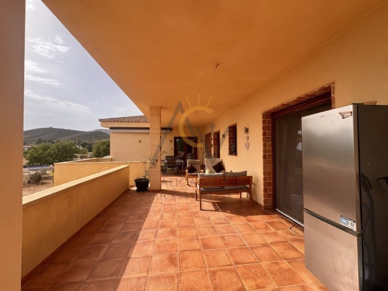 6 sovrum Villa till salu i Hondon de las Nieves - 695 000 € (Ref: 9975050)