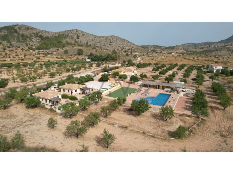 6 sovrum Villa till salu i Hondon de las Nieves - 695 000 € (Ref: 9975050)