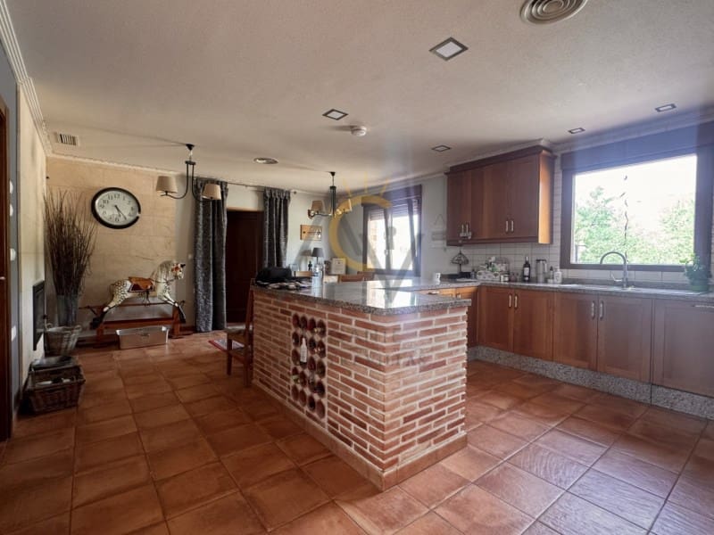 6 sovrum Villa till salu i Hondon de las Nieves - 695 000 € (Ref: 9975050)