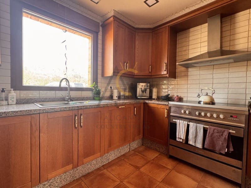 6 sovrum Villa till salu i Hondon de las Nieves - 695 000 € (Ref: 9975050)