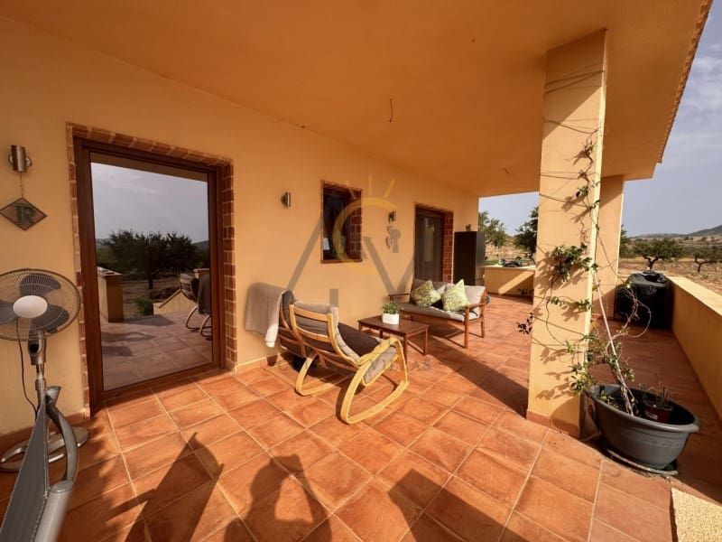 6 sovrum Villa till salu i Hondon de las Nieves - 695 000 € (Ref: 9975050)