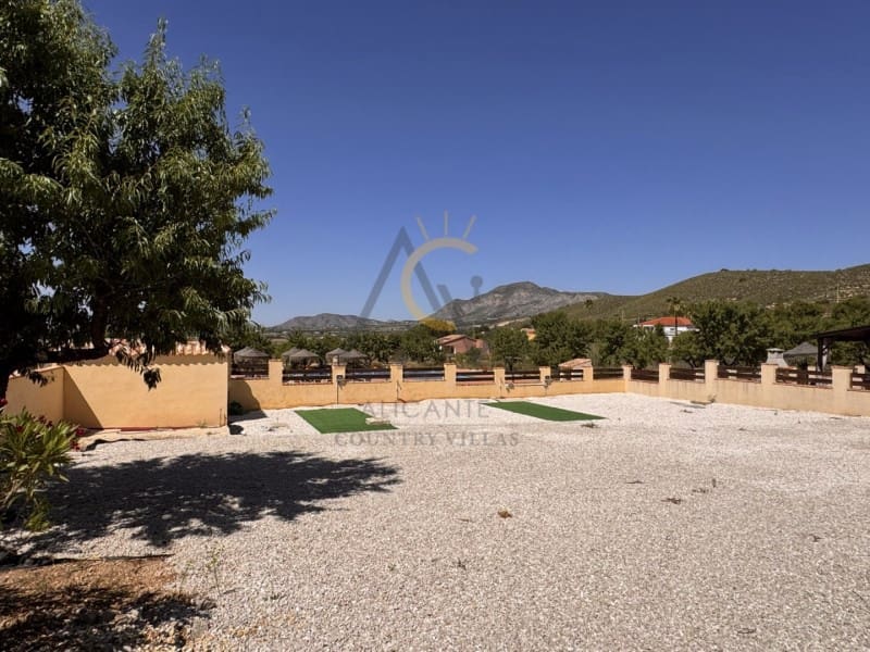 6 sovrum Villa till salu i Hondon de las Nieves - 695 000 € (Ref: 9975050)