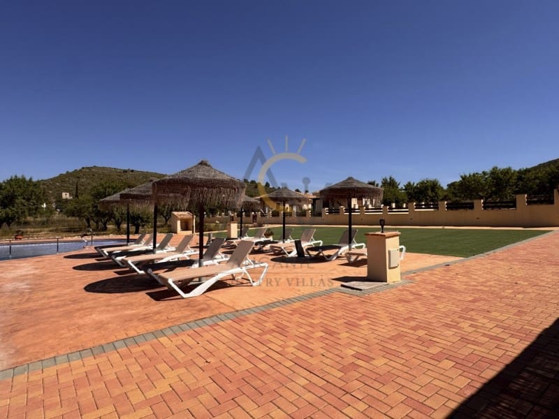 6 sovrum Villa till salu i Hondon de las Nieves - 695 000 € (Ref: 9975050)