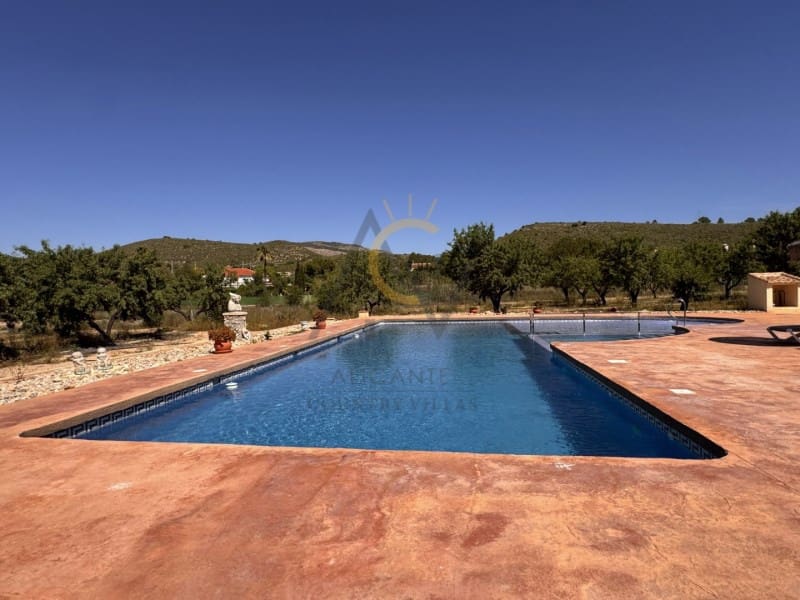 6 sovrum Villa till salu i Hondon de las Nieves - 695 000 € (Ref: 9975050)
