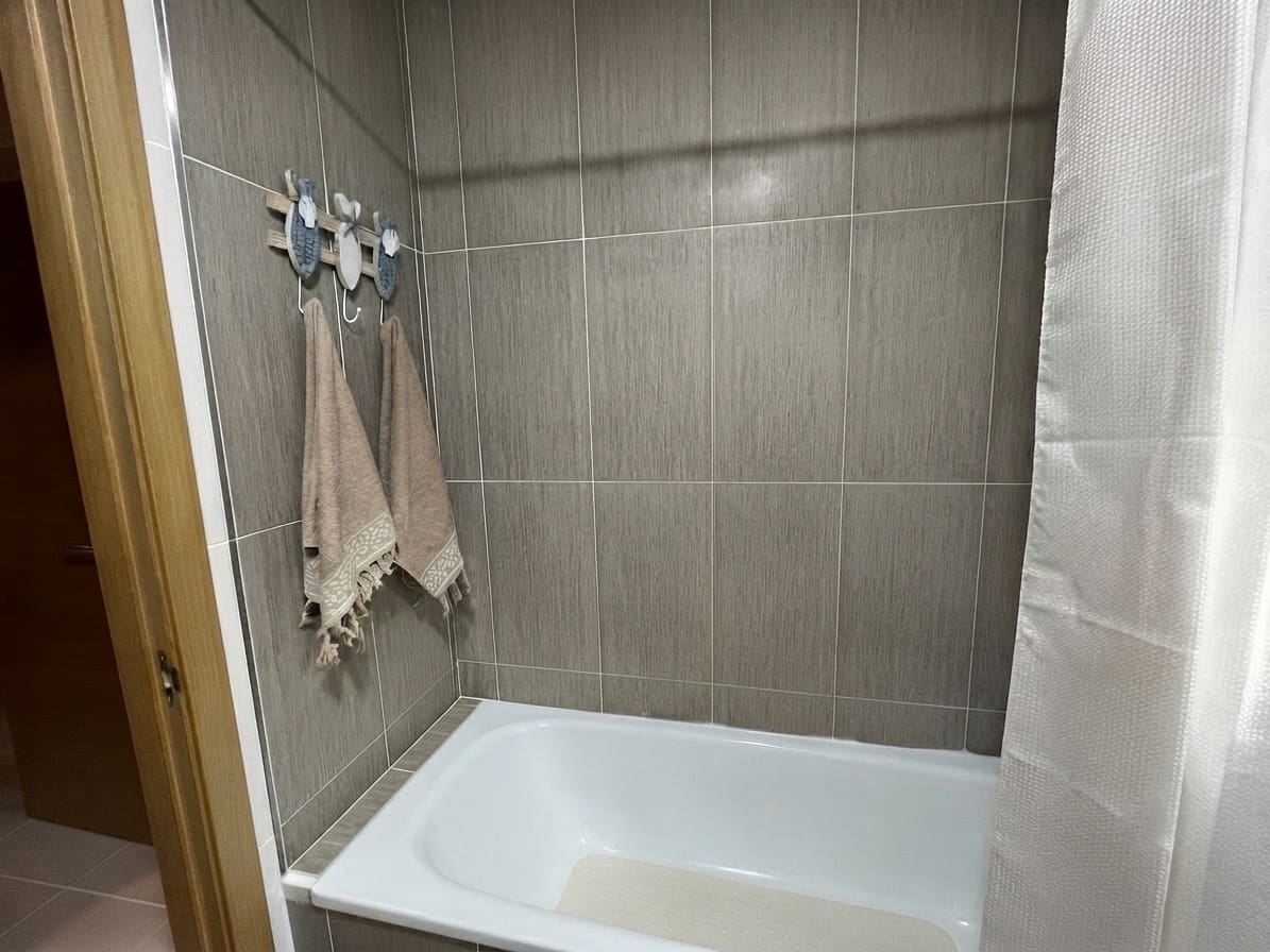 Piso de 2 habitaciones en Torrox en venta con piscina garaje - 255.000 € (Ref: 10001302)
